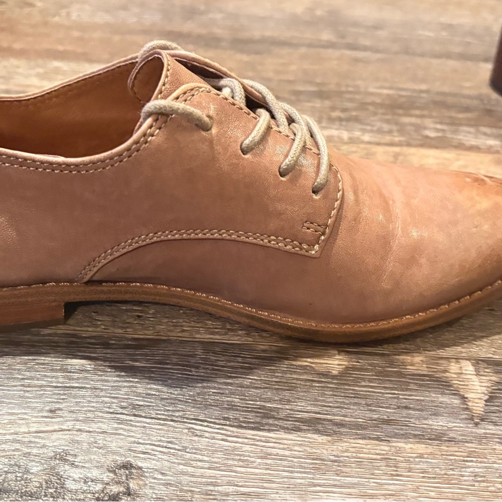 Frye Women's Tan Leather Loafers